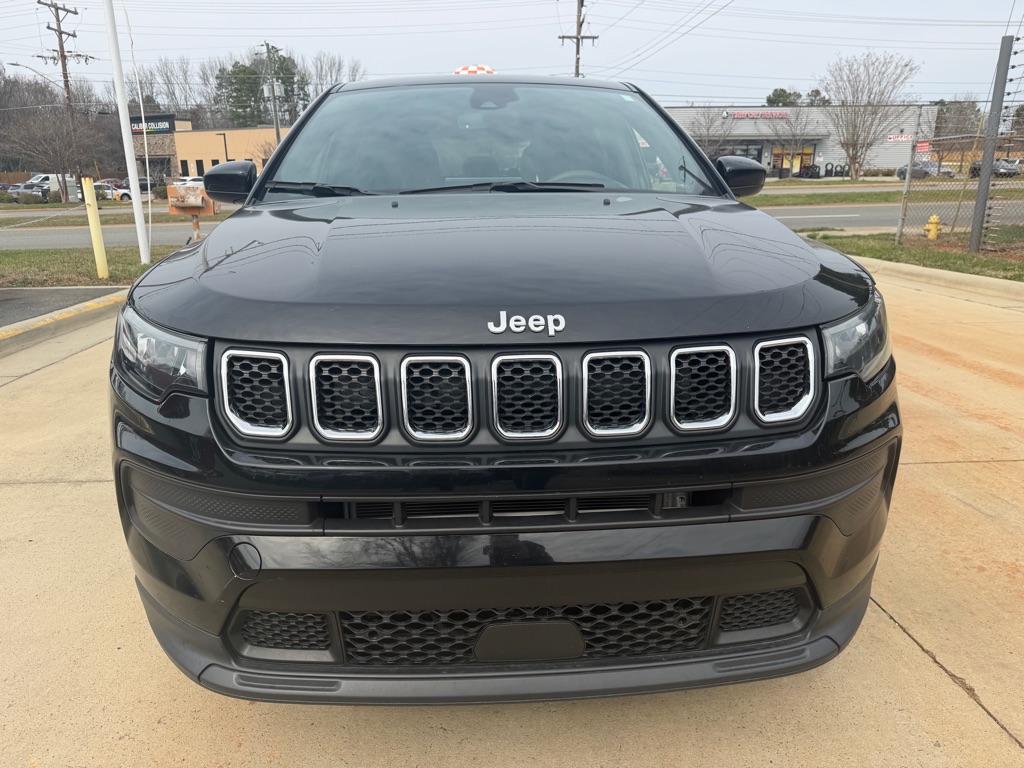 Photo 2 of this JEEP COMPASS