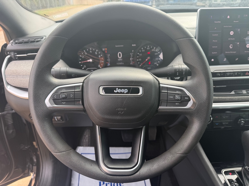 Photo 13 of this JEEP COMPASS