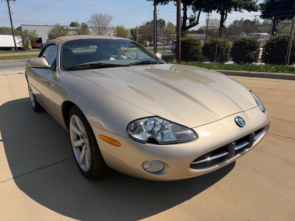 2002 JAGUAR XK8