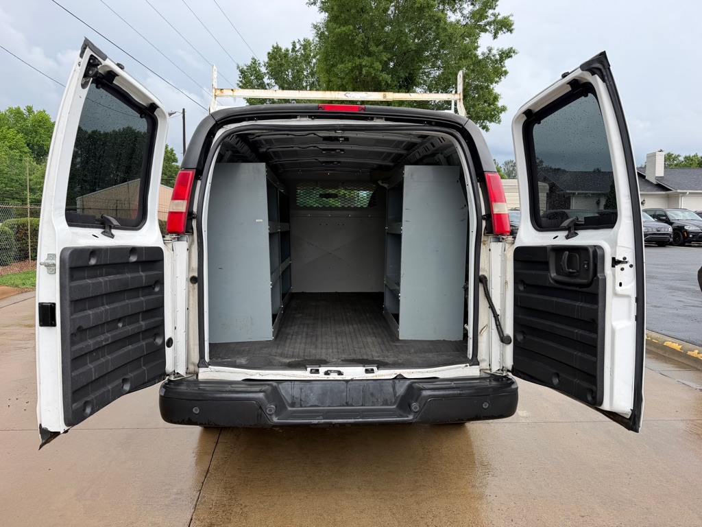 Photo 7 of this CHEVROLET EXPRESS G2500