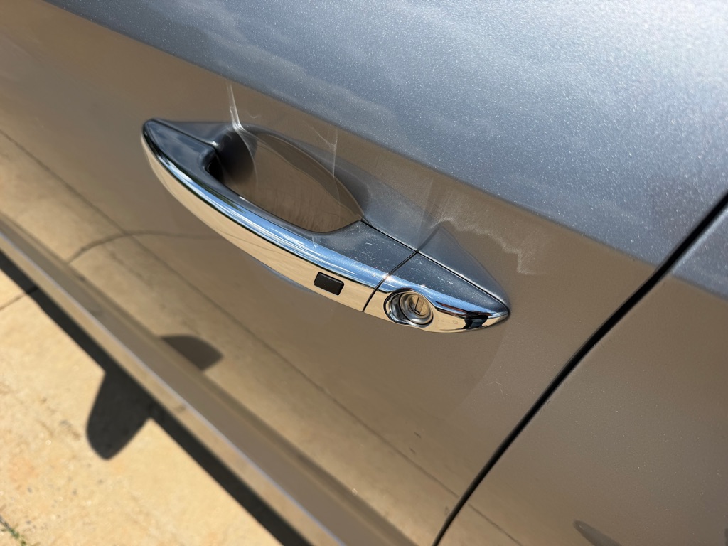 Photo 10 of this HYUNDAI SONATA