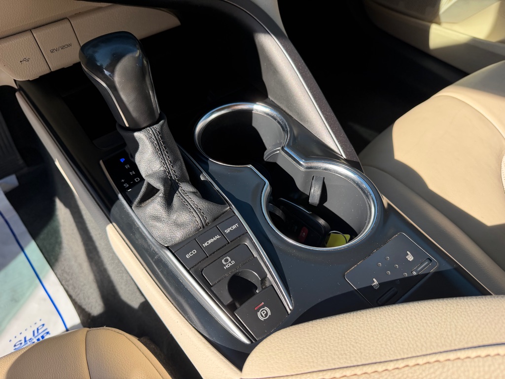 Photo 19 of this TOYOTA CAMRY