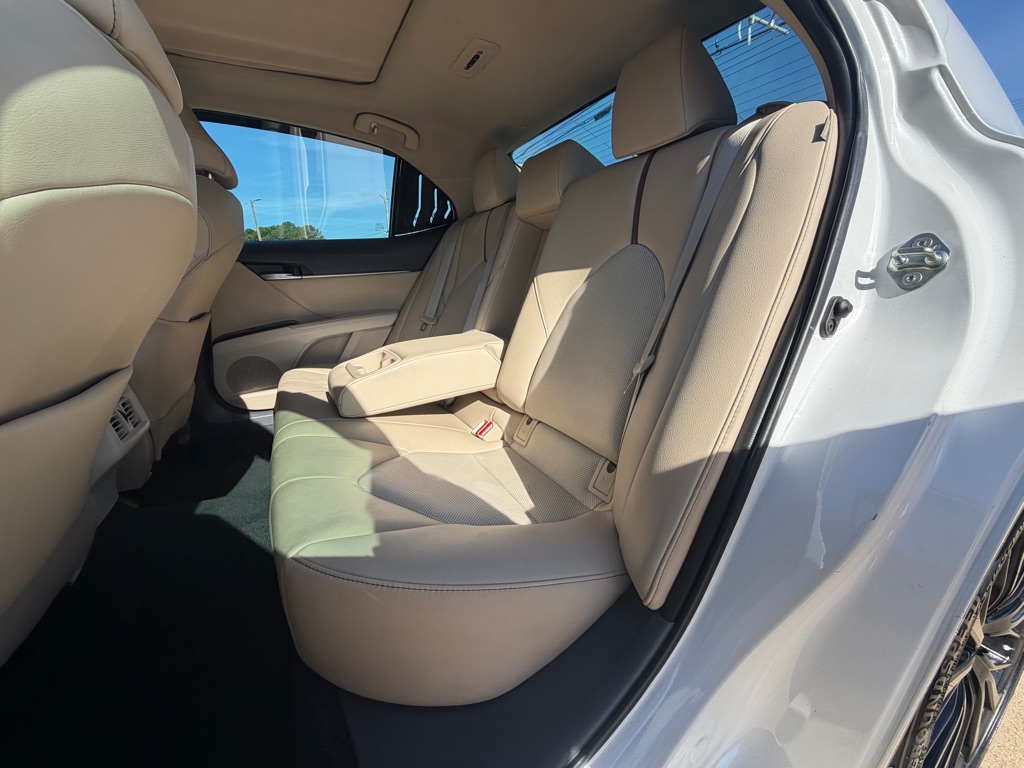 Photo 11 of this TOYOTA CAMRY