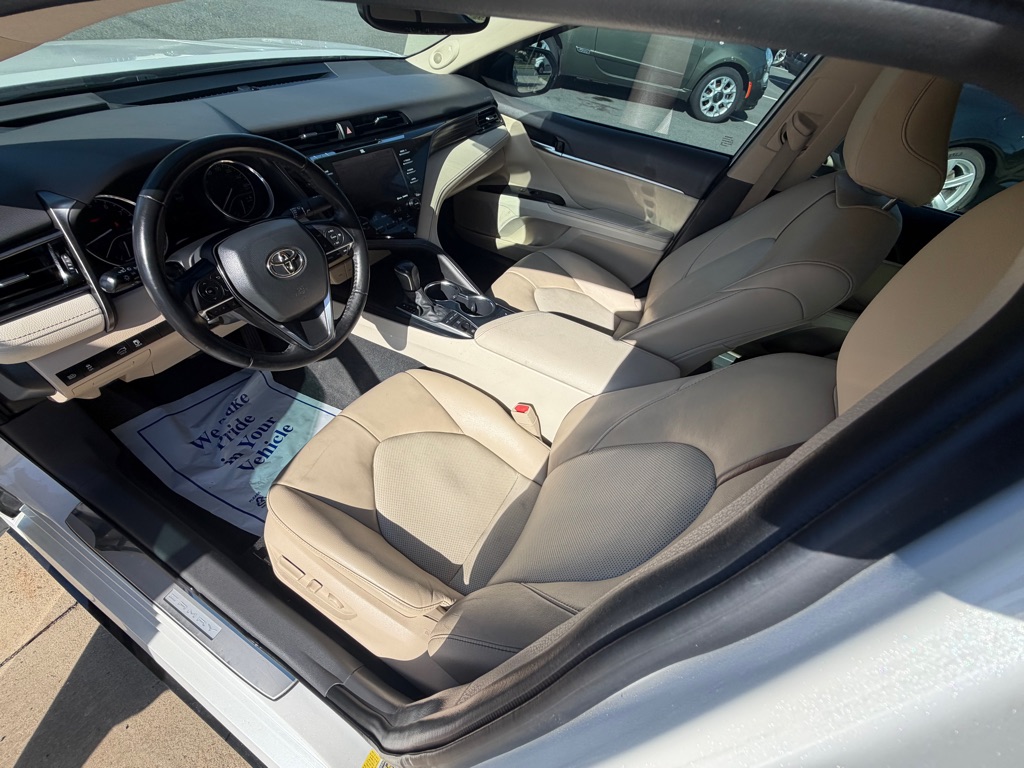 Photo 13 of this TOYOTA CAMRY