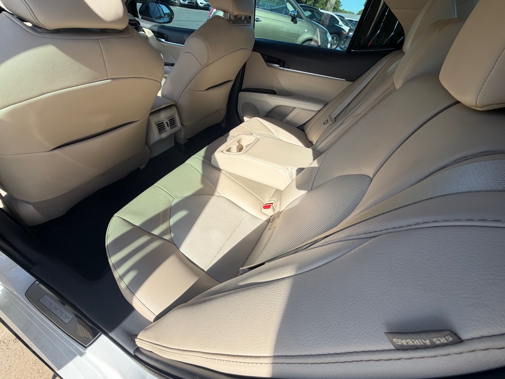 Photo 10 of this TOYOTA CAMRY