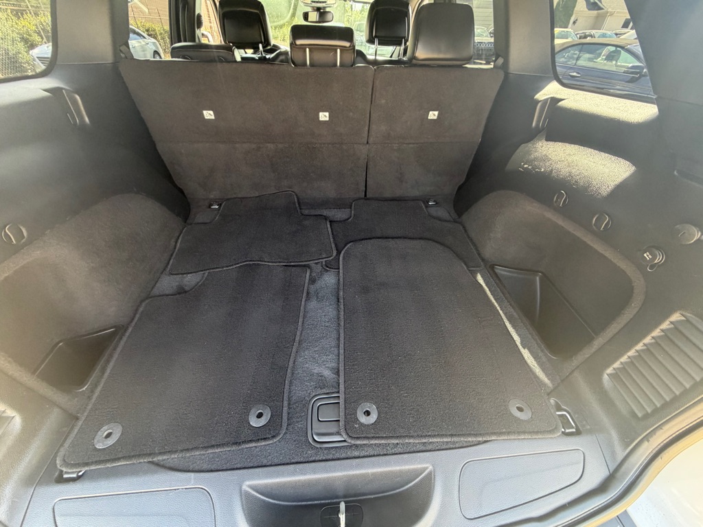 Photo 7 of this JEEP GRAND CHEROKEE