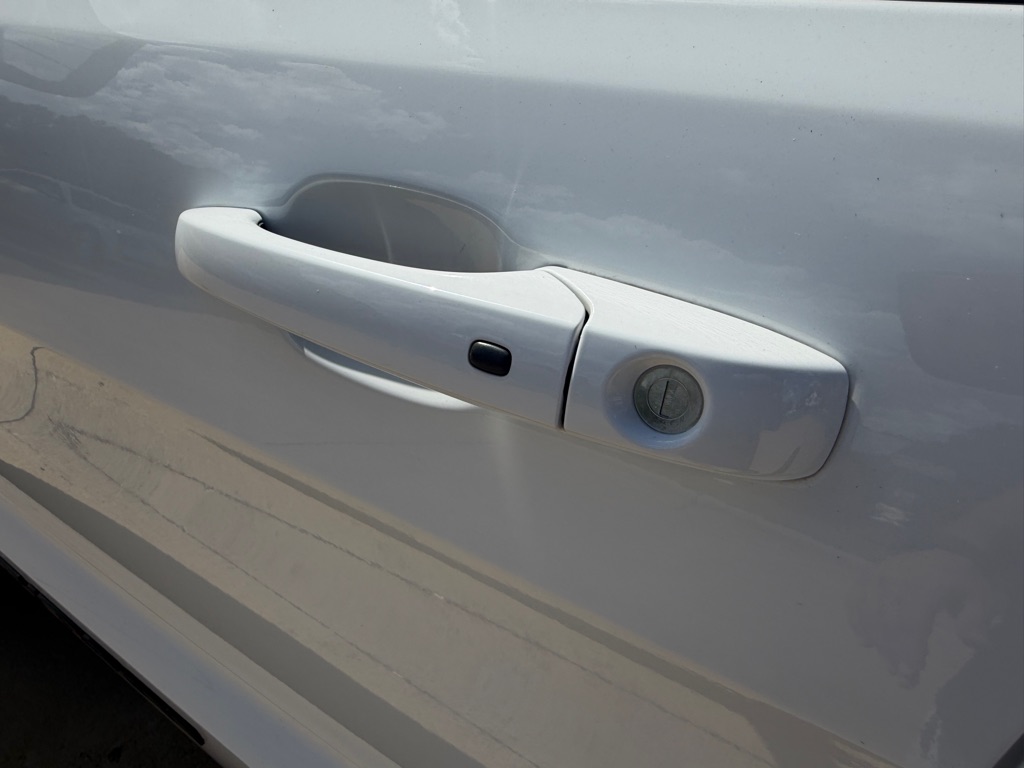 Photo 11 of this JEEP GRAND CHEROKEE