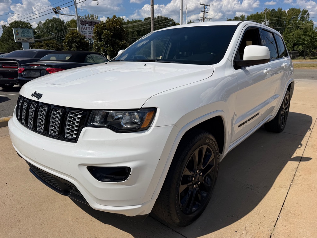 Photo 3 of this JEEP GRAND CHEROKEE