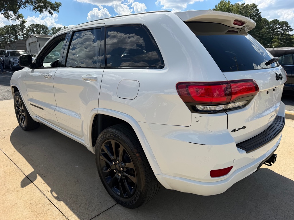 Photo 4 of this JEEP GRAND CHEROKEE
