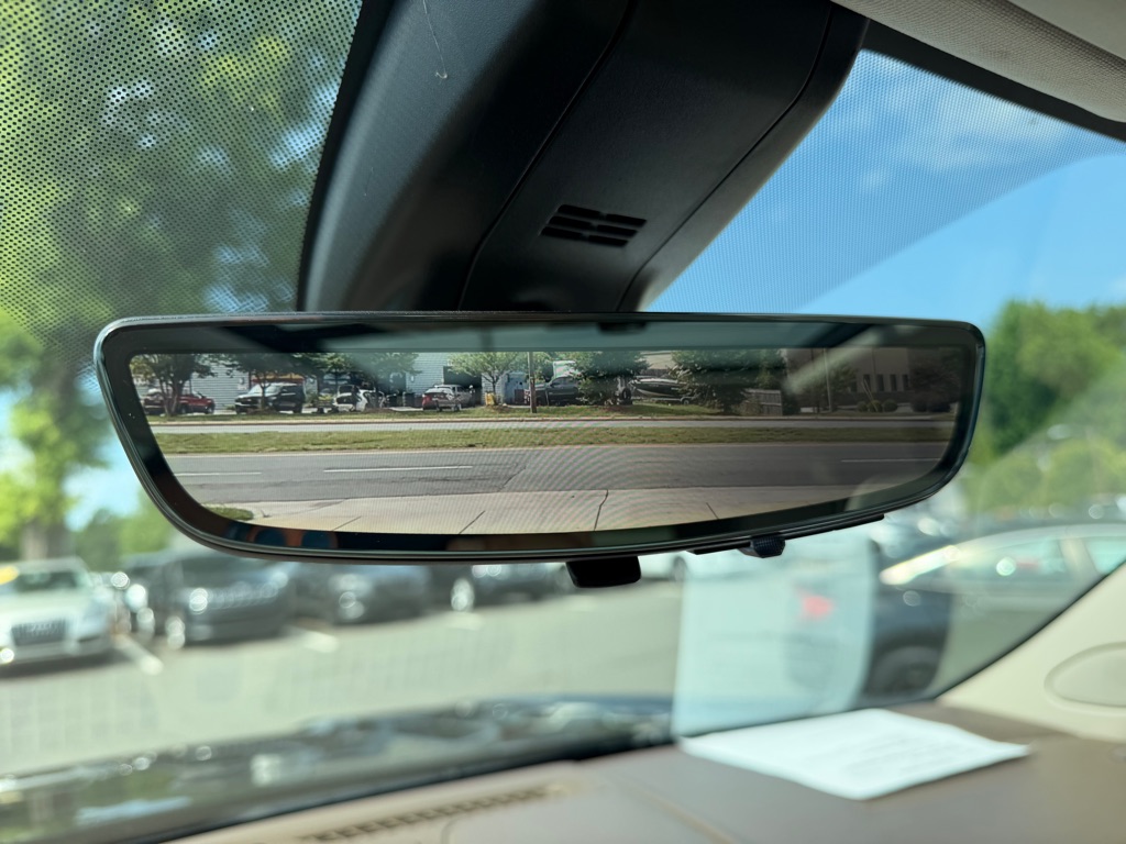 Photo 39 of this GMC YUKON