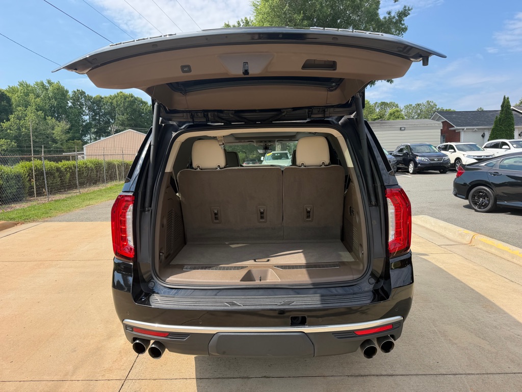 Photo 7 of this GMC YUKON
