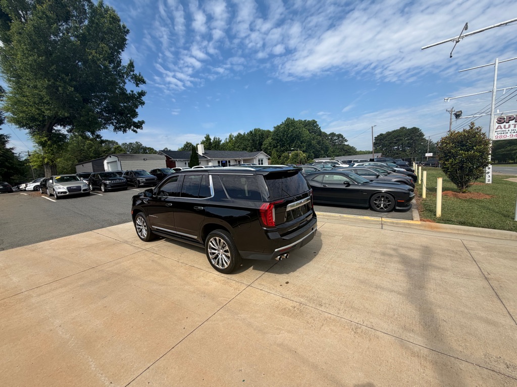 Photo 37 of this GMC YUKON