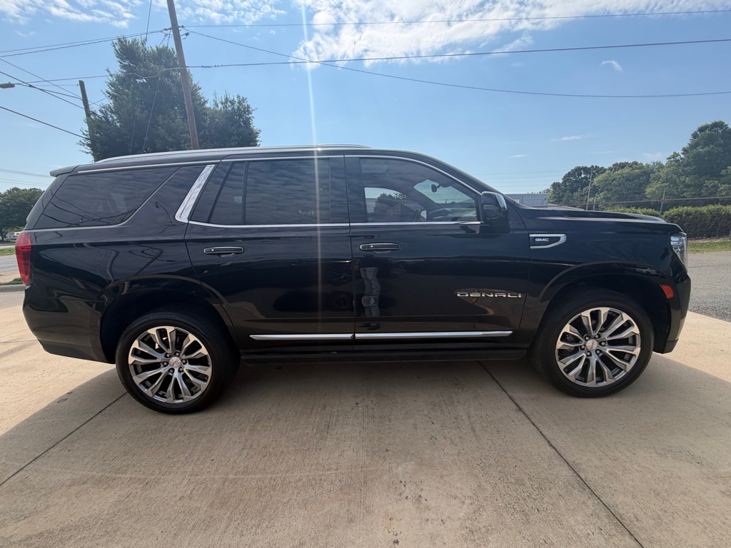 Photo 35 of this GMC YUKON