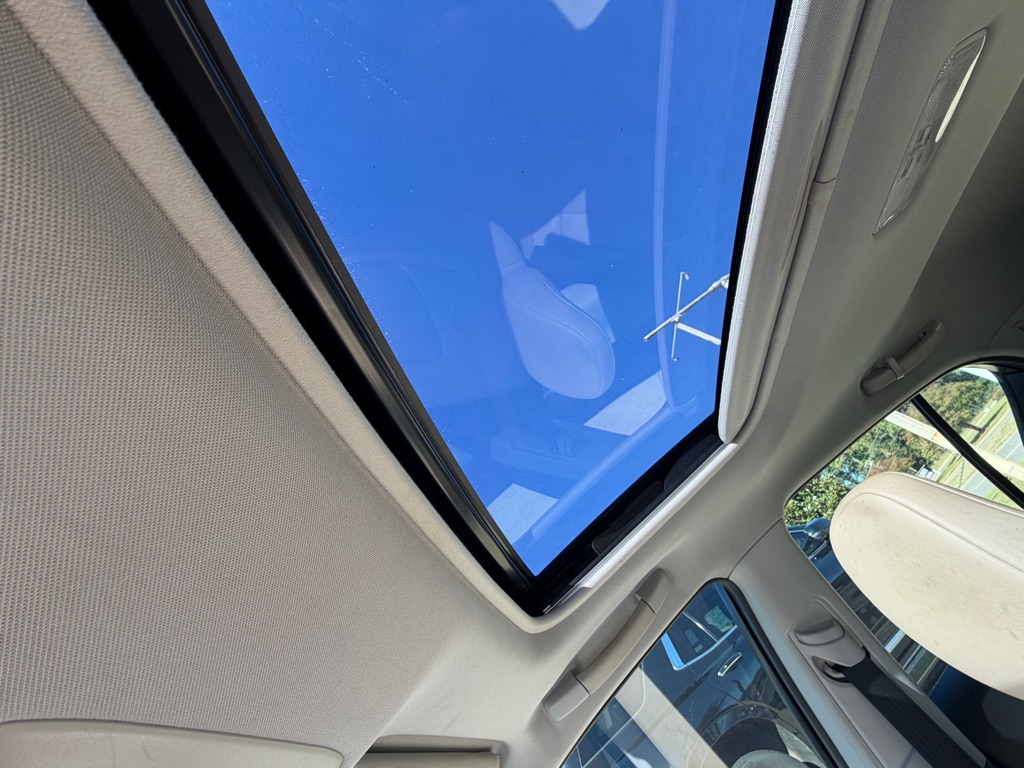 Photo 19 of this LEXUS CT