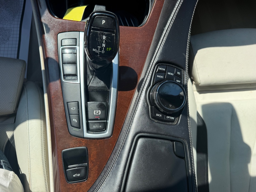 Photo 21 of this BMW 650