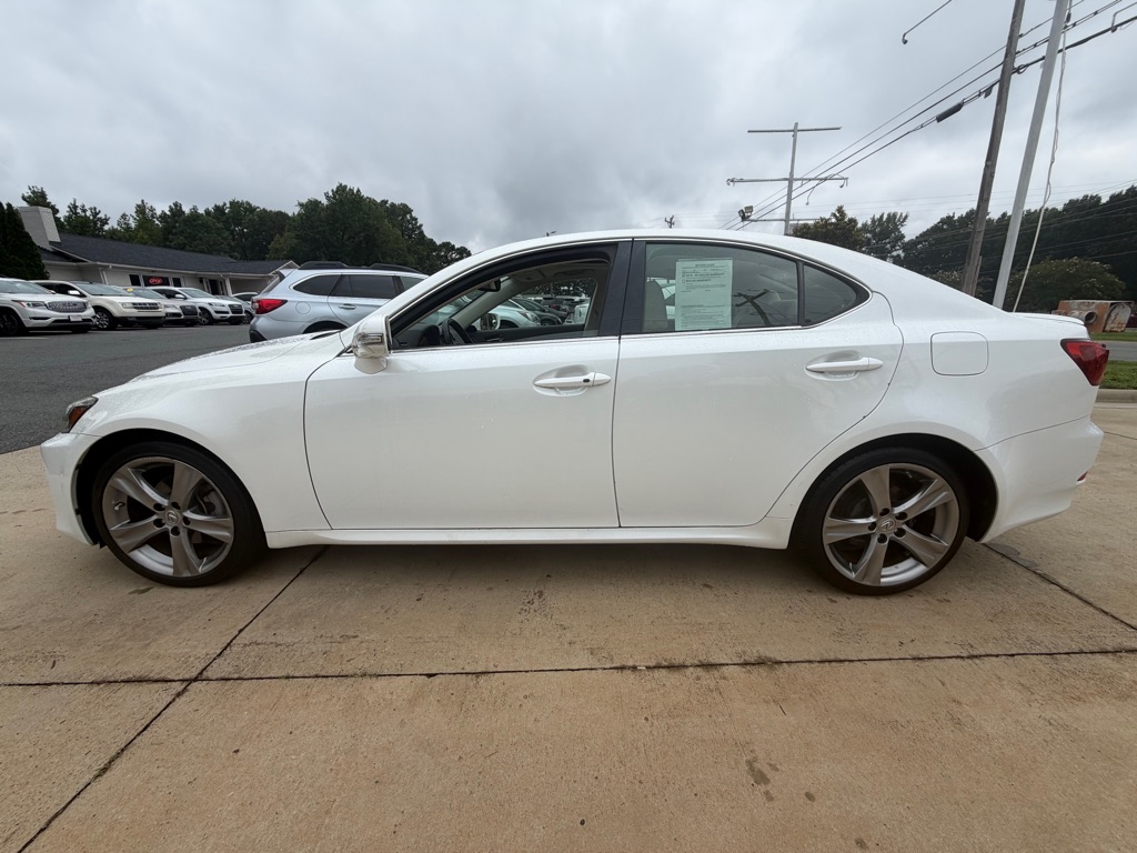 Photo 22 of this LEXUS IS