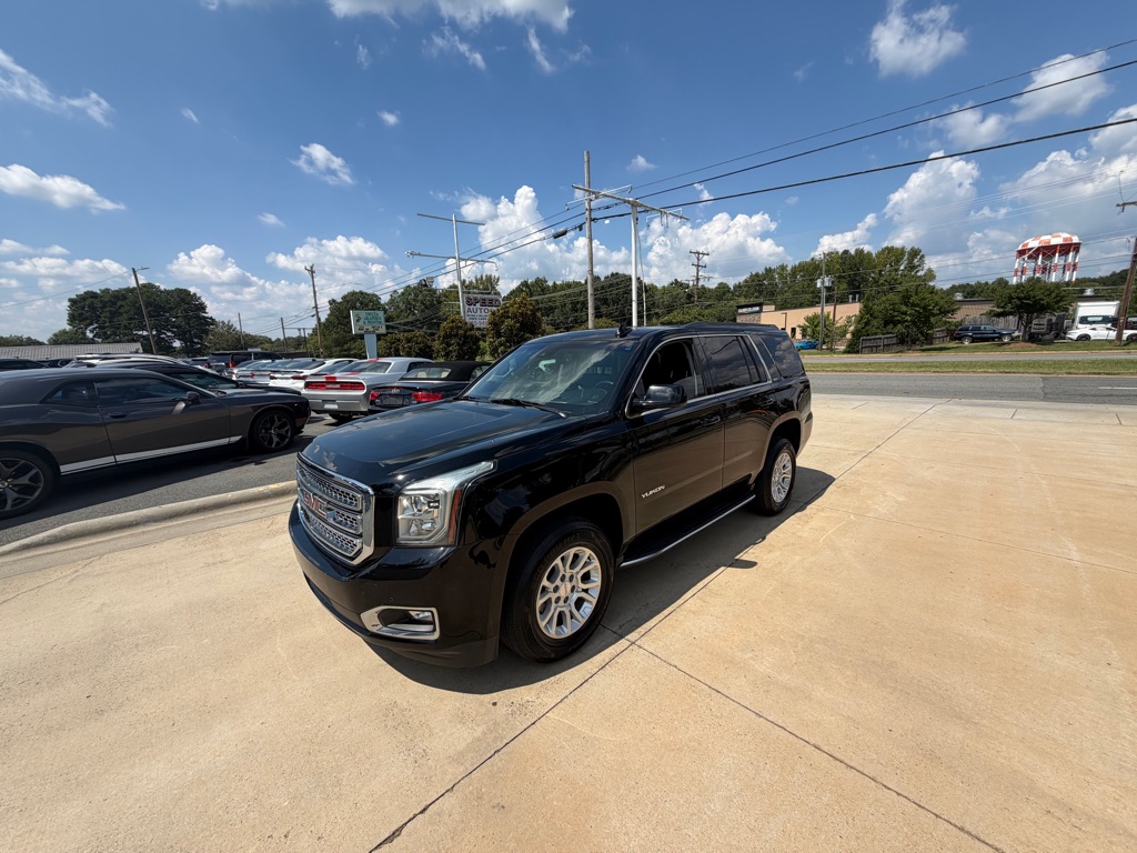 Photo 32 of this GMC YUKON