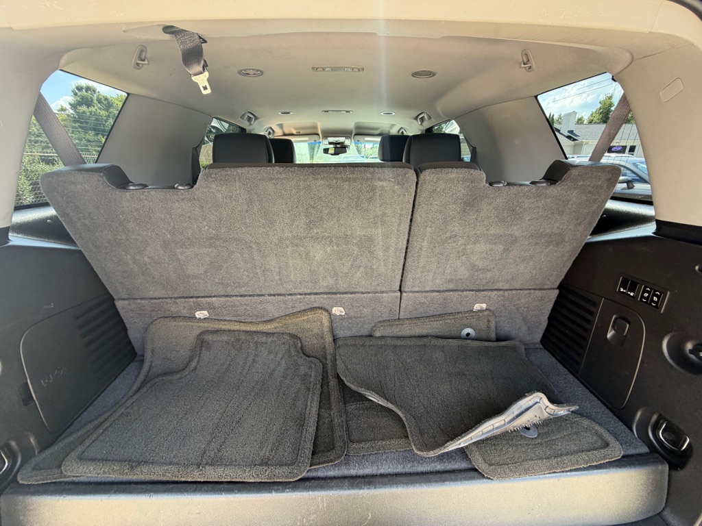 Photo 8 of this GMC YUKON