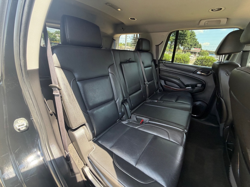 Photo 28 of this GMC YUKON
