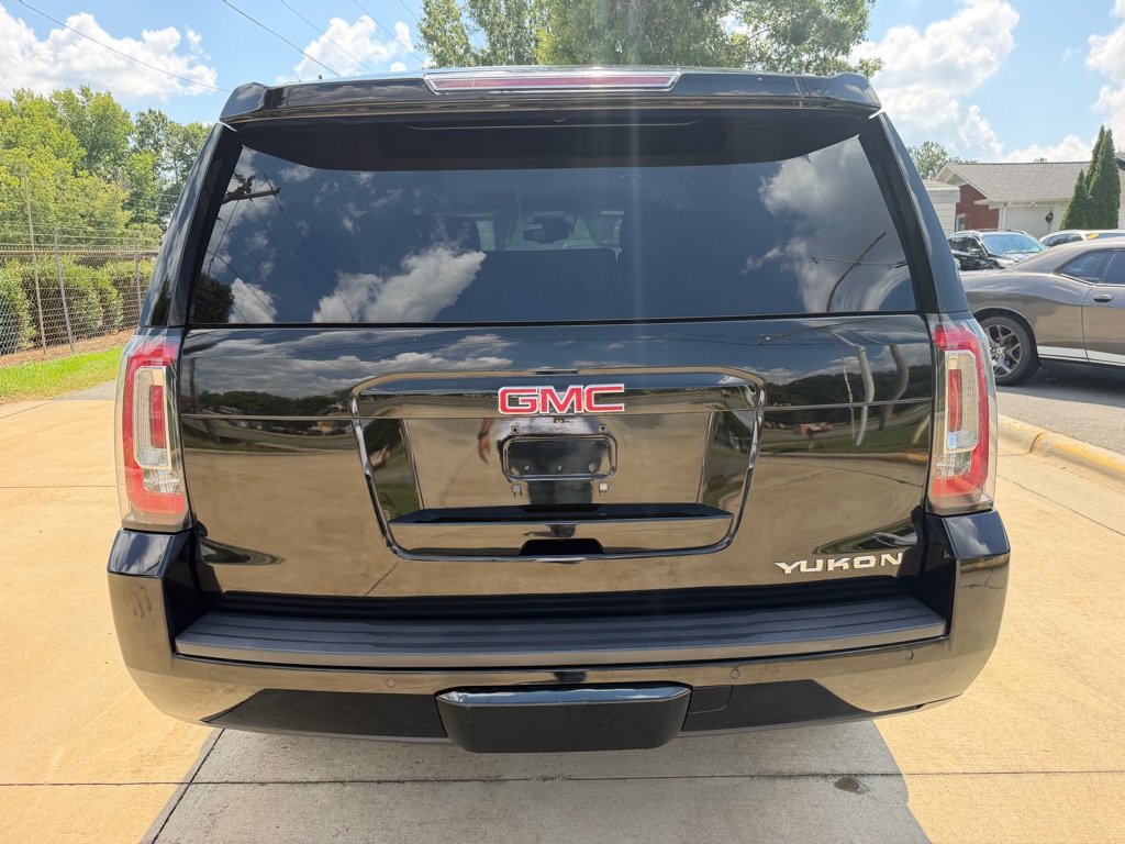 Photo 5 of this GMC YUKON