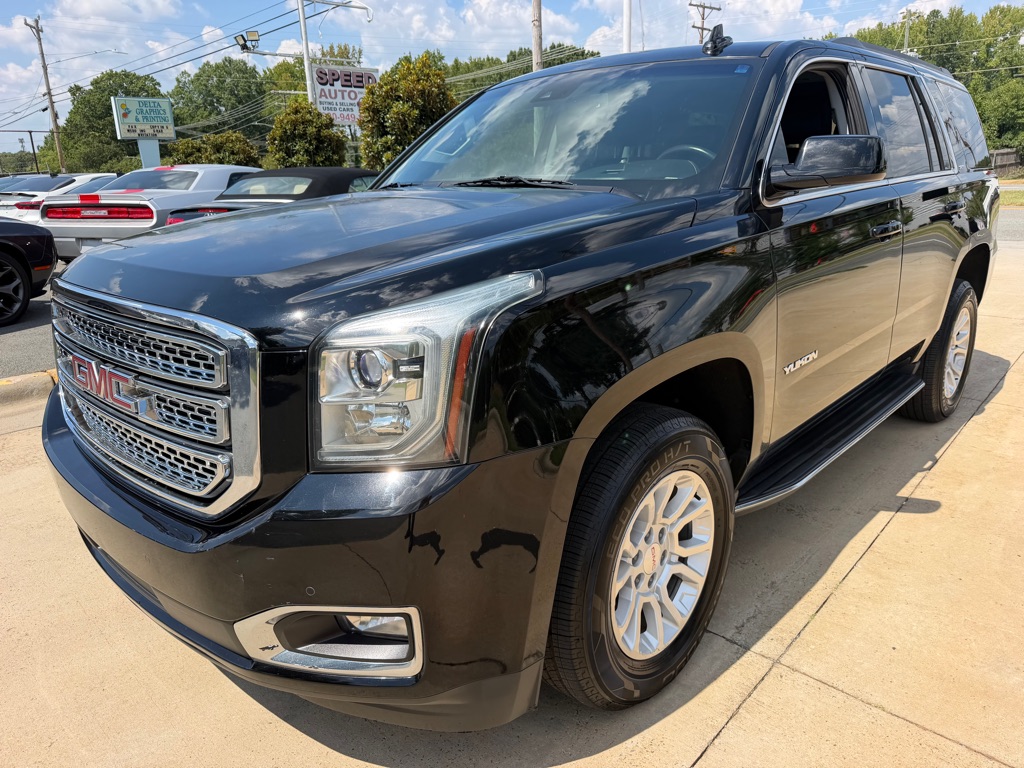 Photo 3 of this GMC YUKON