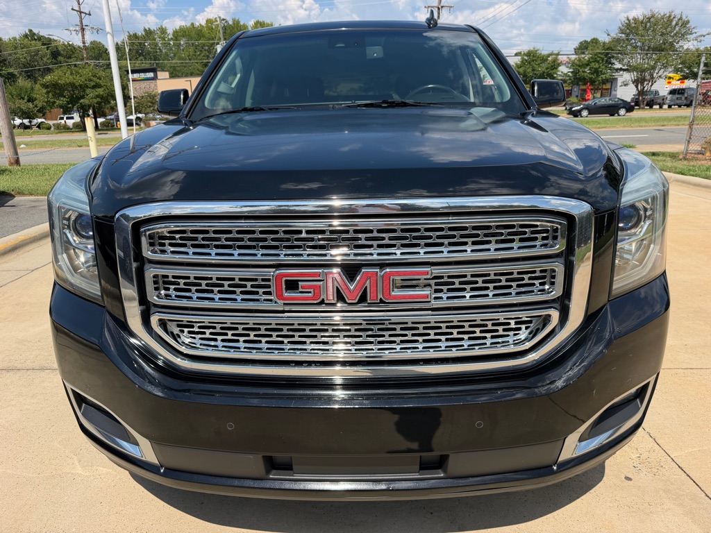 Photo 2 of this GMC YUKON