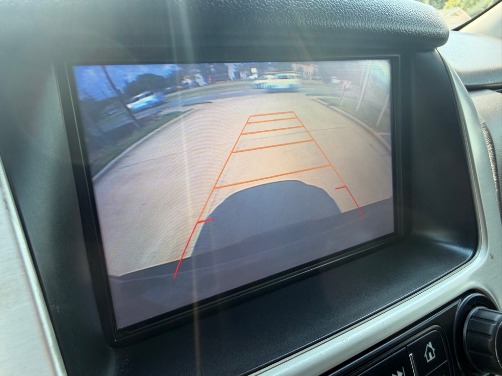Photo 33 of this GMC YUKON