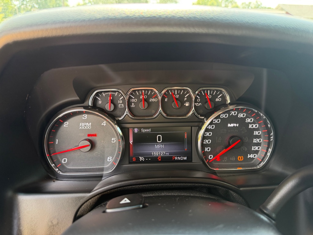 Photo 19 of this GMC YUKON