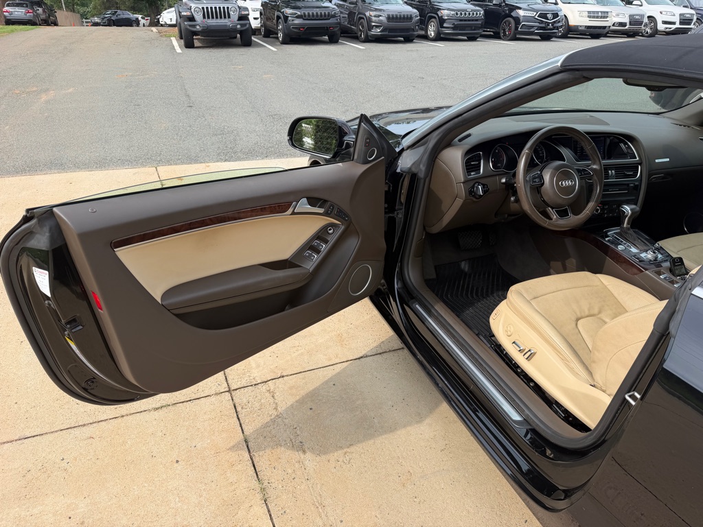 Photo 7 of this AUDI A5