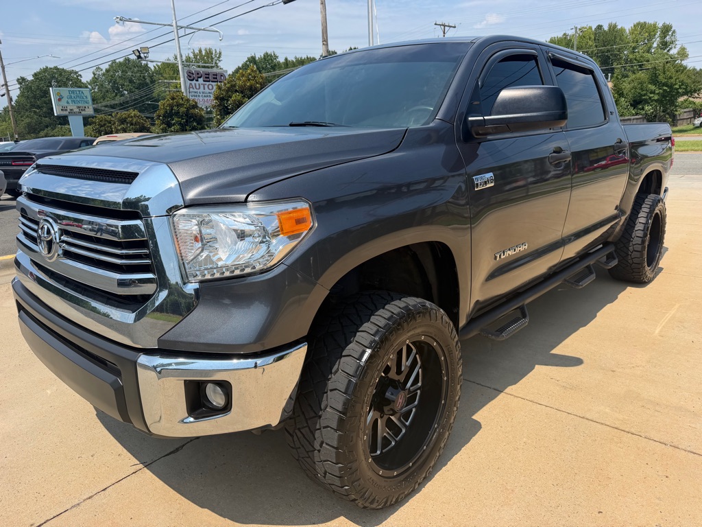 Photo 3 of this TOYOTA TUNDRA