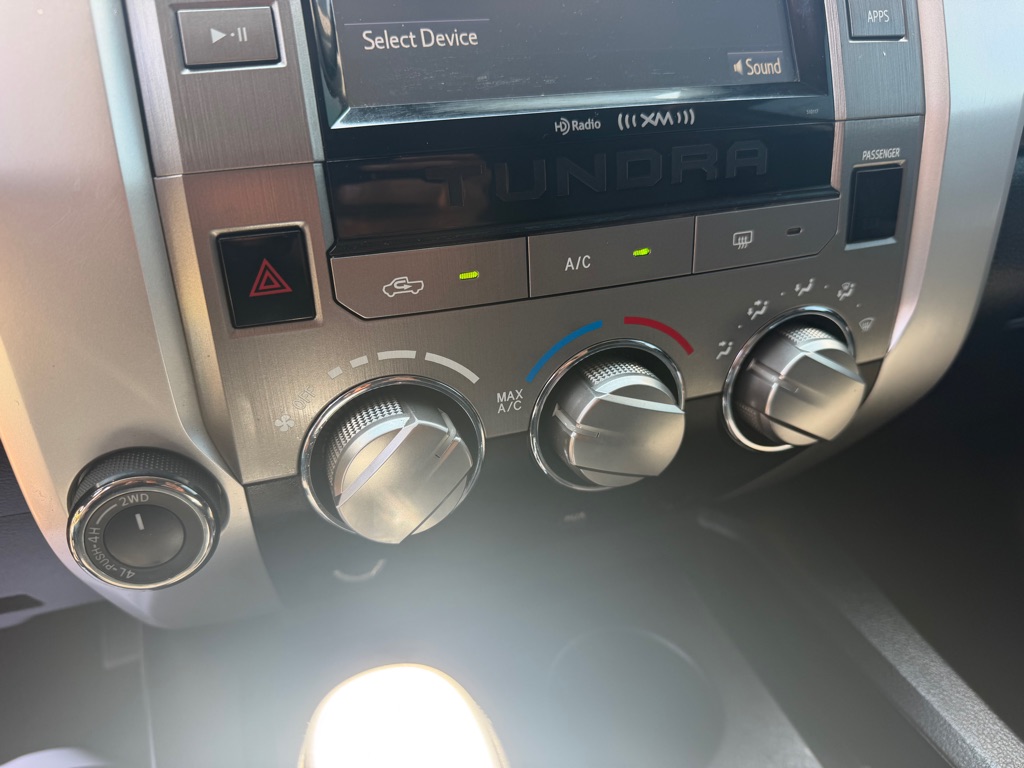 Photo 18 of this TOYOTA TUNDRA