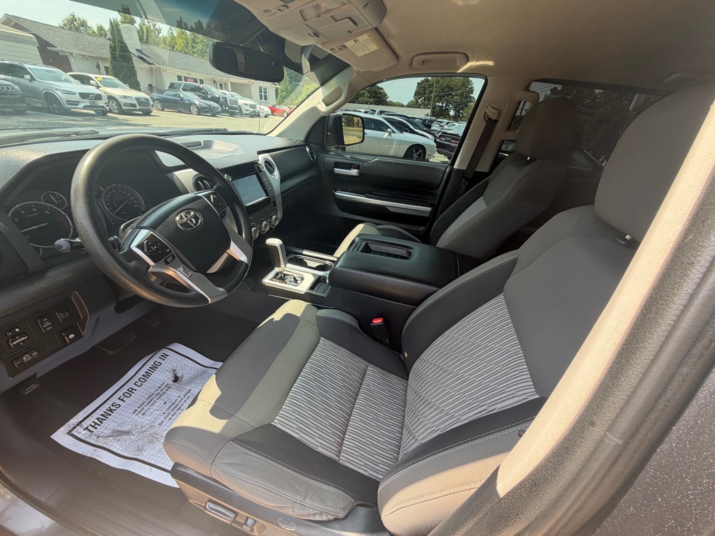 Photo 10 of this TOYOTA TUNDRA
