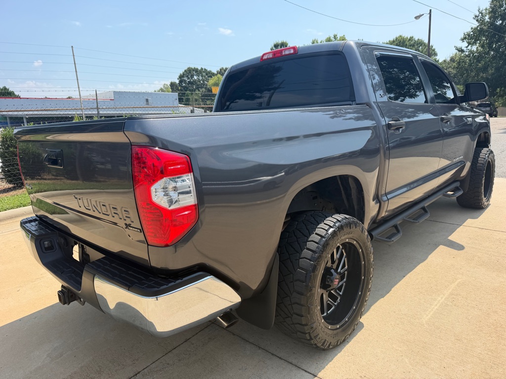 Photo 6 of this TOYOTA TUNDRA