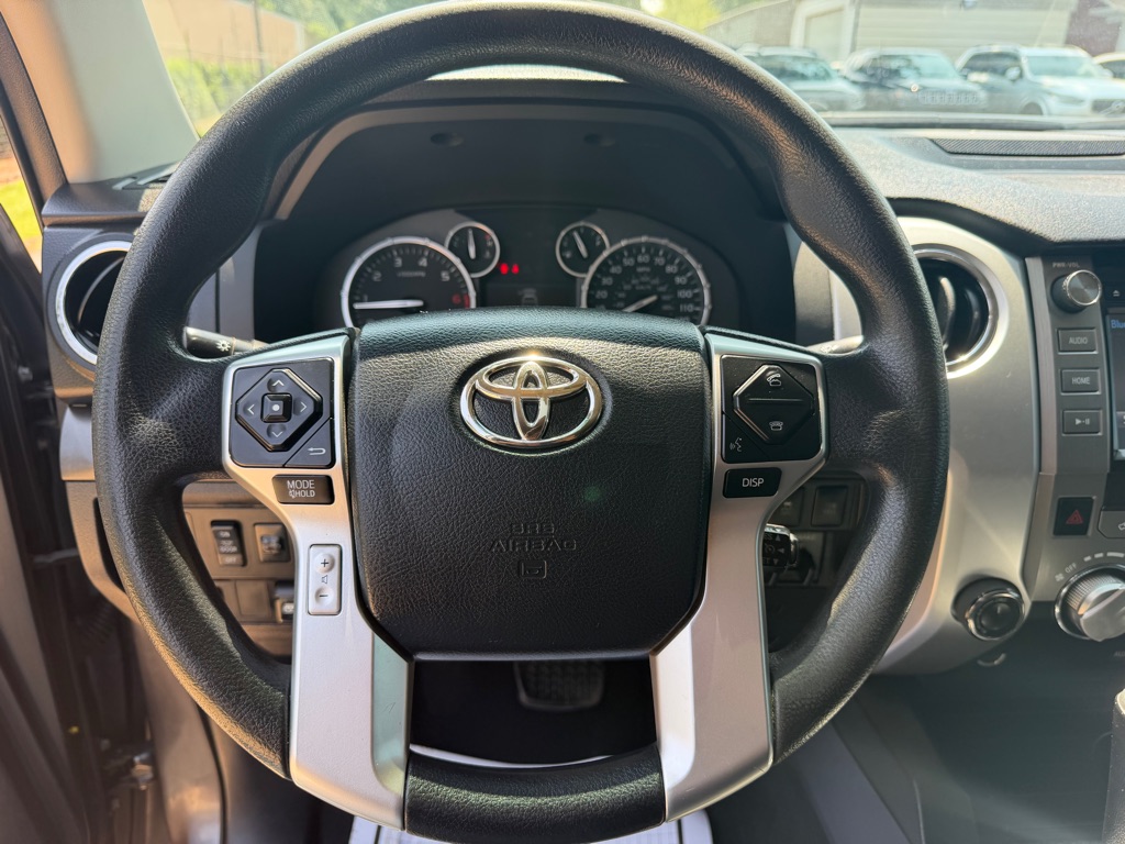 Photo 16 of this TOYOTA TUNDRA