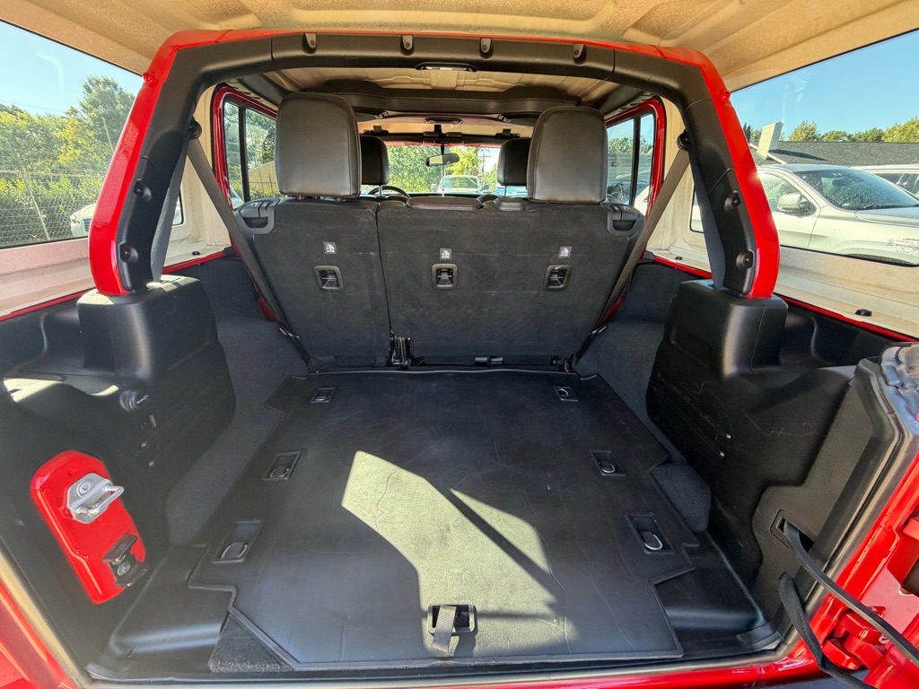 Photo 9 of this JEEP WRANGLER UNLIMI