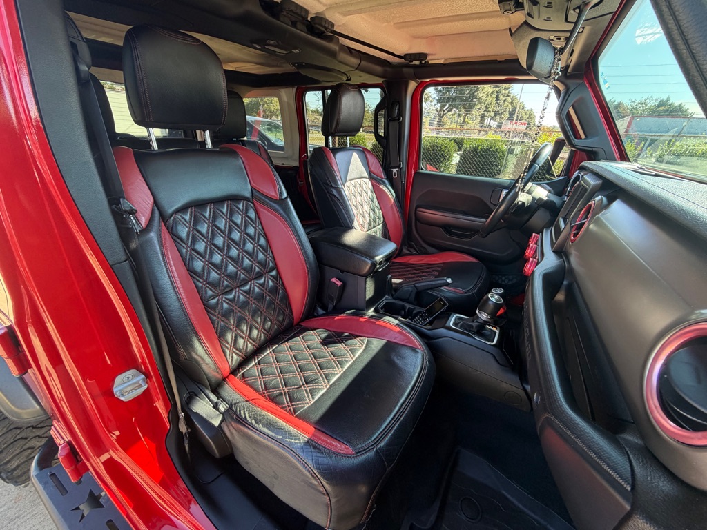 Photo 22 of this JEEP WRANGLER UNLIMI