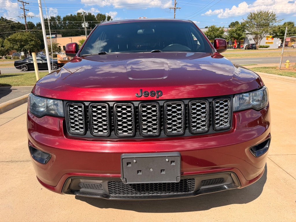 Photo 2 of this JEEP GRAND CHEROKEE