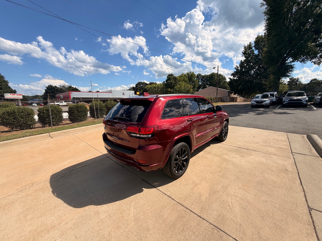 Photo 26 of this JEEP GRAND CHEROKEE