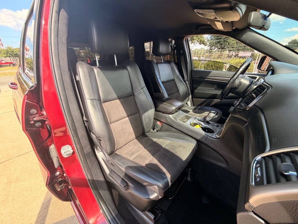 Photo 23 of this JEEP GRAND CHEROKEE