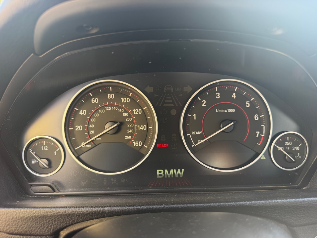 Photo 17 of this BMW 335