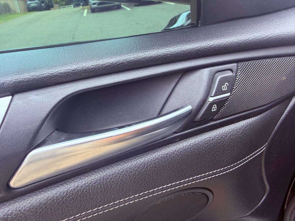 Photo 18 of this BMW X3