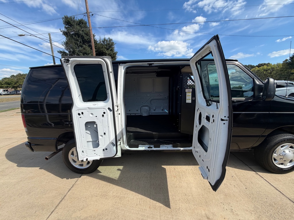 Photo 9 of this FORD ECONOLINE