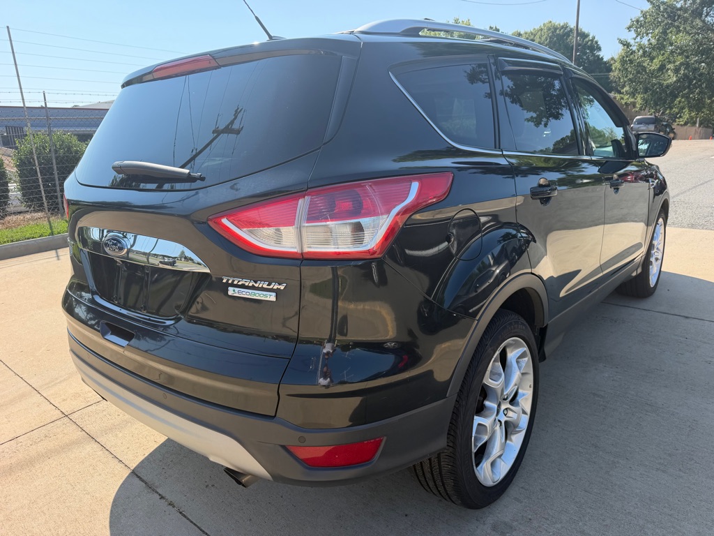 Photo 6 of this FORD ESCAPE