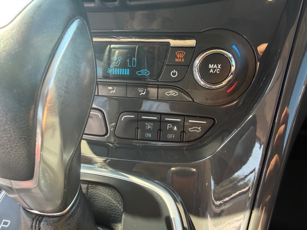 Photo 26 of this FORD ESCAPE