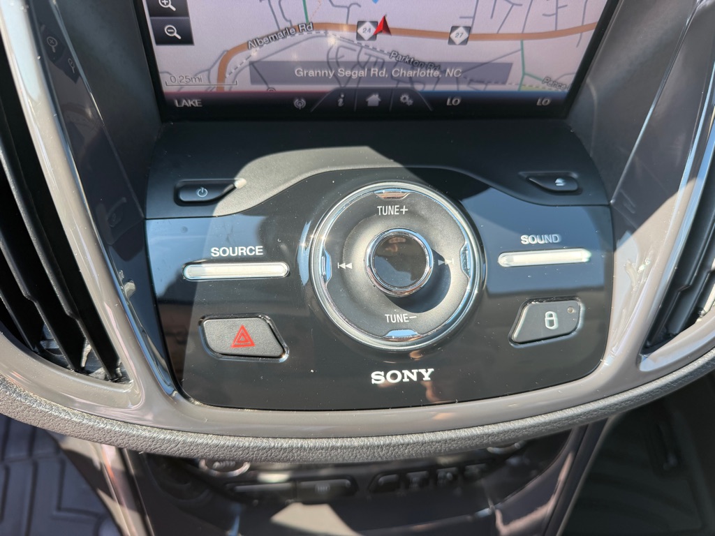 Photo 24 of this FORD ESCAPE
