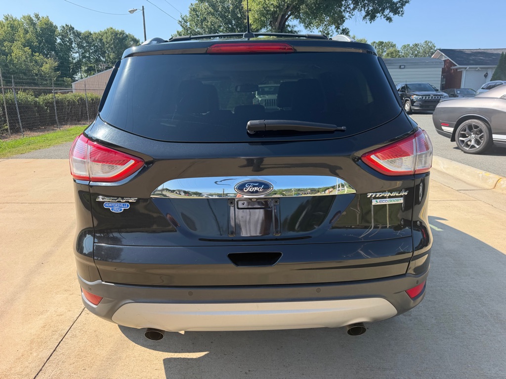 Photo 5 of this FORD ESCAPE
