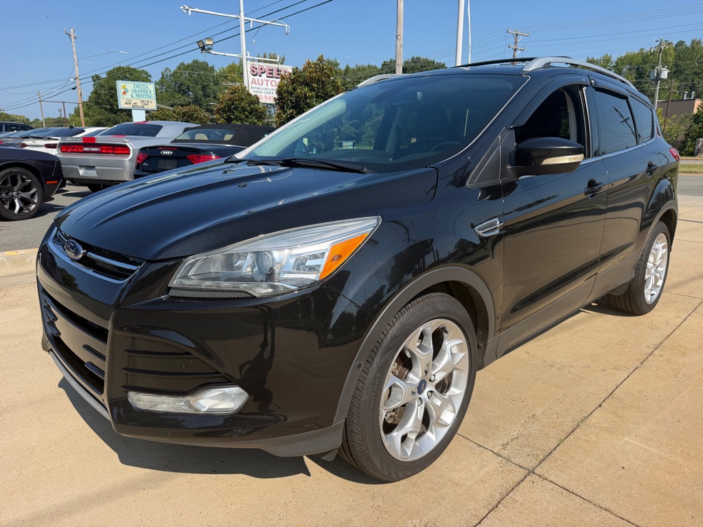 Photo 3 of this FORD ESCAPE