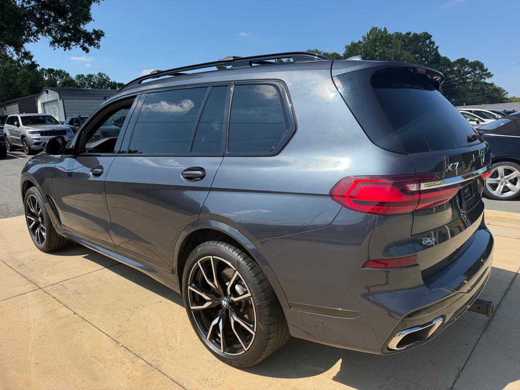 Photo 4 of this BMW X7