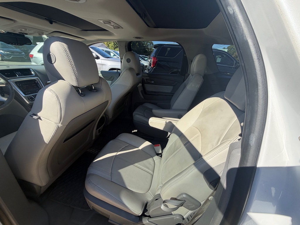 Photo 12 of this GMC ACADIA LIMITED