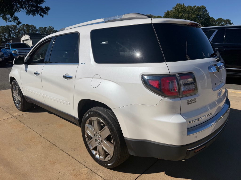 Photo 4 of this GMC ACADIA LIMITED